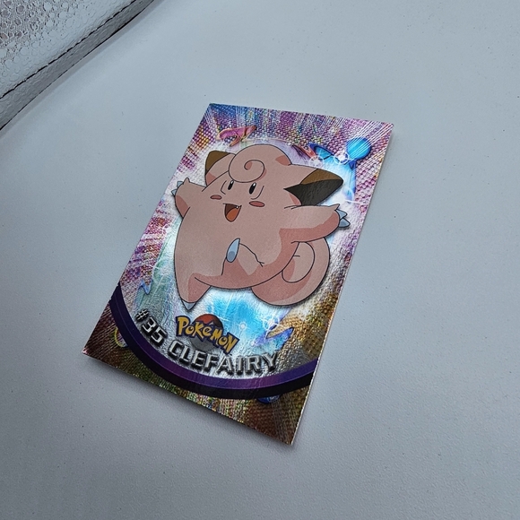 Pokemon 1999 TOPPS Clefairy #35 Blue Logo Chrome Foil TV Animation Edition Card - Picture 2 of 4